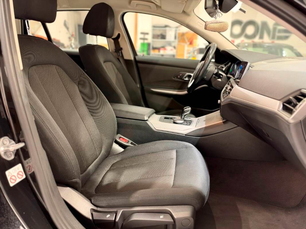BMW Serie 3 Touring 318d mhev 48V Sport auto