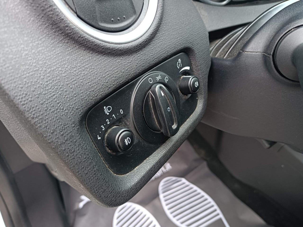 Ford Fiesta 1.2 60CV 5 porte