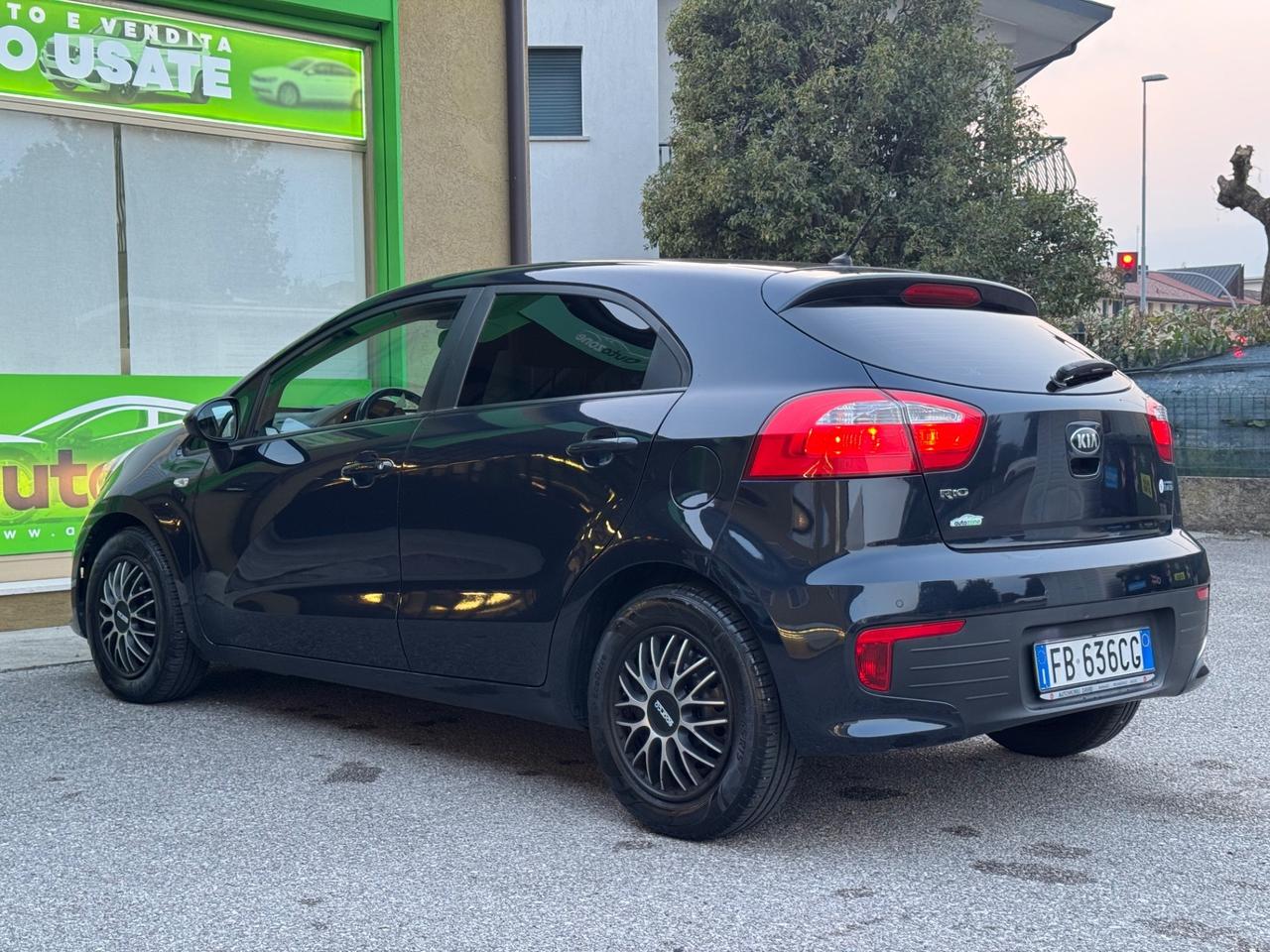 Kia Rio 1.2 Benzina 5p. NEOPATENTATI 85 CV