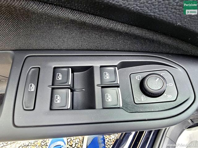 VOLKSWAGEN Golf 1.0 eTSI EVO DSG Life