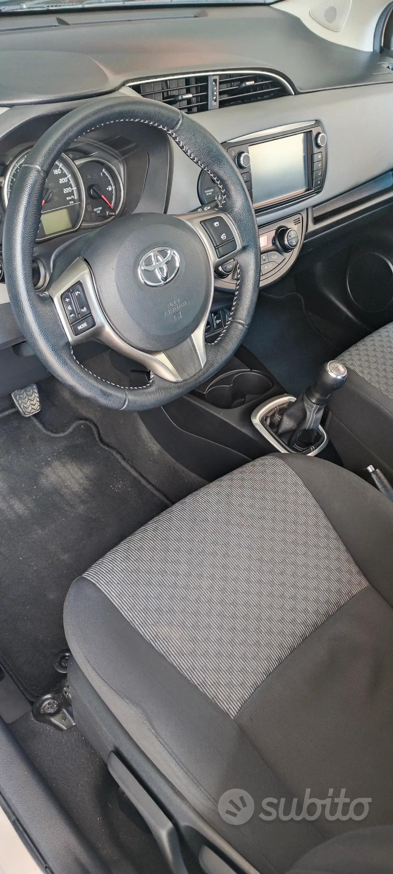 Toyota Yaris 1.0 Lounge