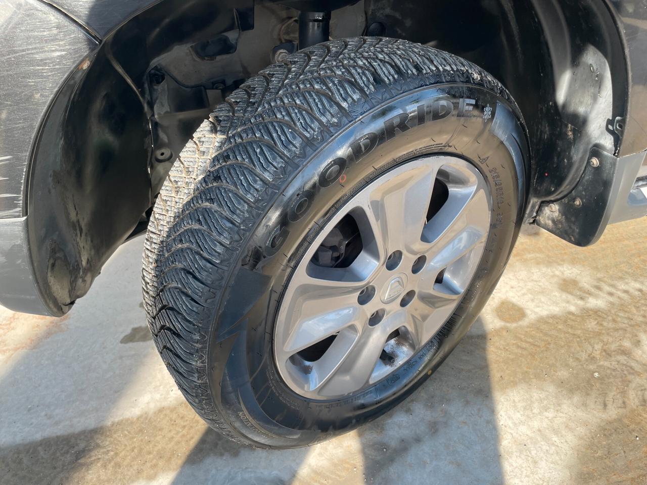 DACIA DUSTER ANNO 2015 4x4 1.5 DIESEL 109 CV