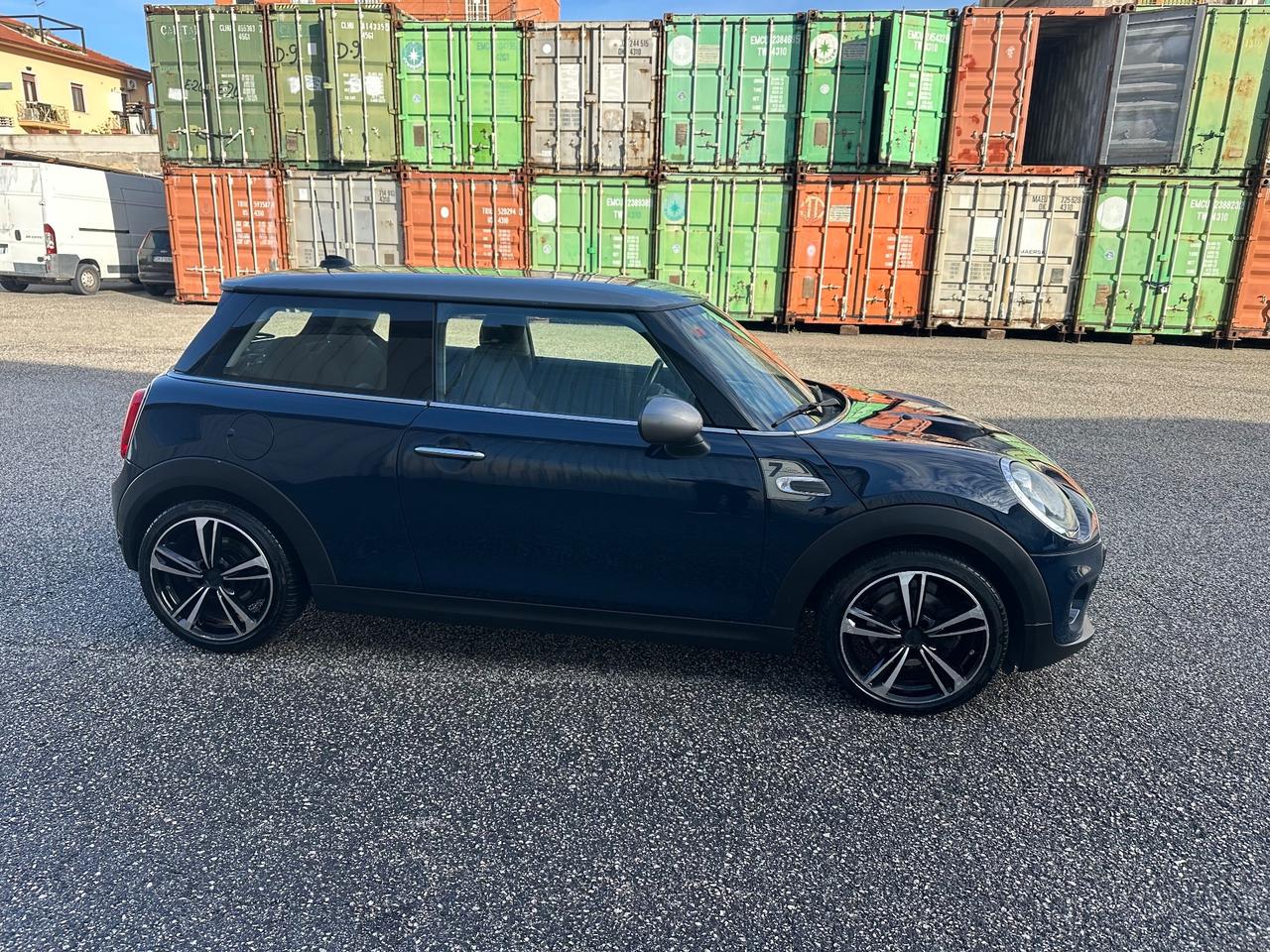 Mini 1.5 Cooper D 3 pt autom 7