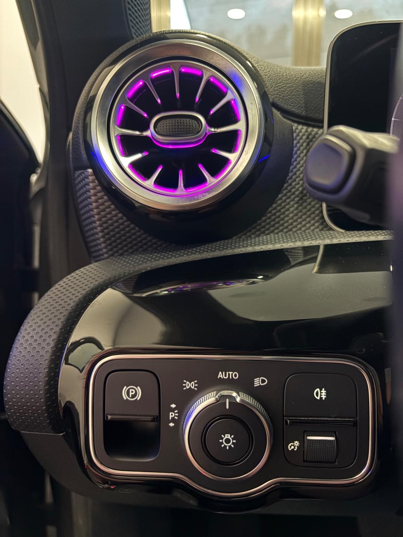 Mercedes classe A 180D Automatic luci ambient