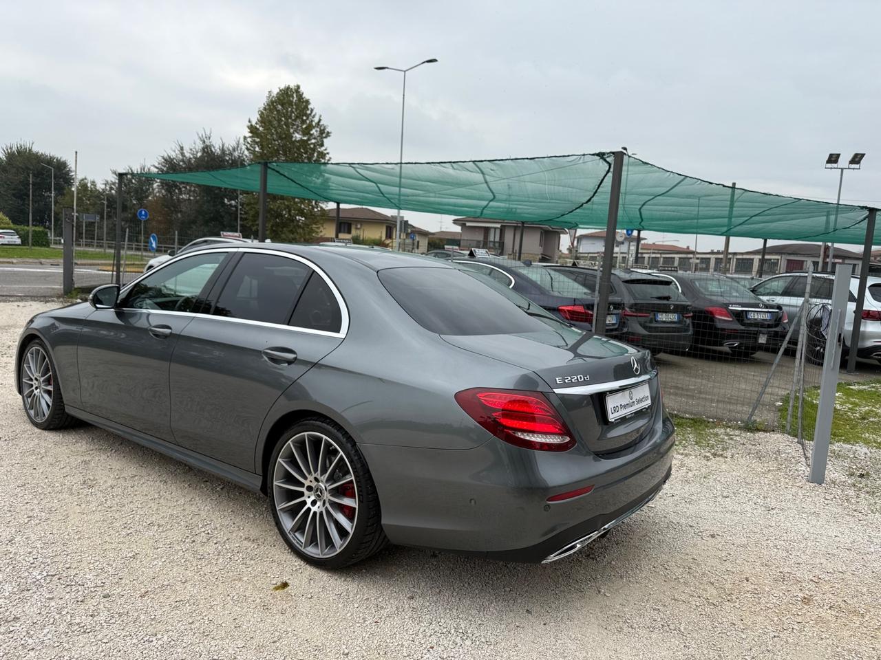 Mercedes-benz E 220 d Premium Plus AMG Led*Navi*360*Full Top