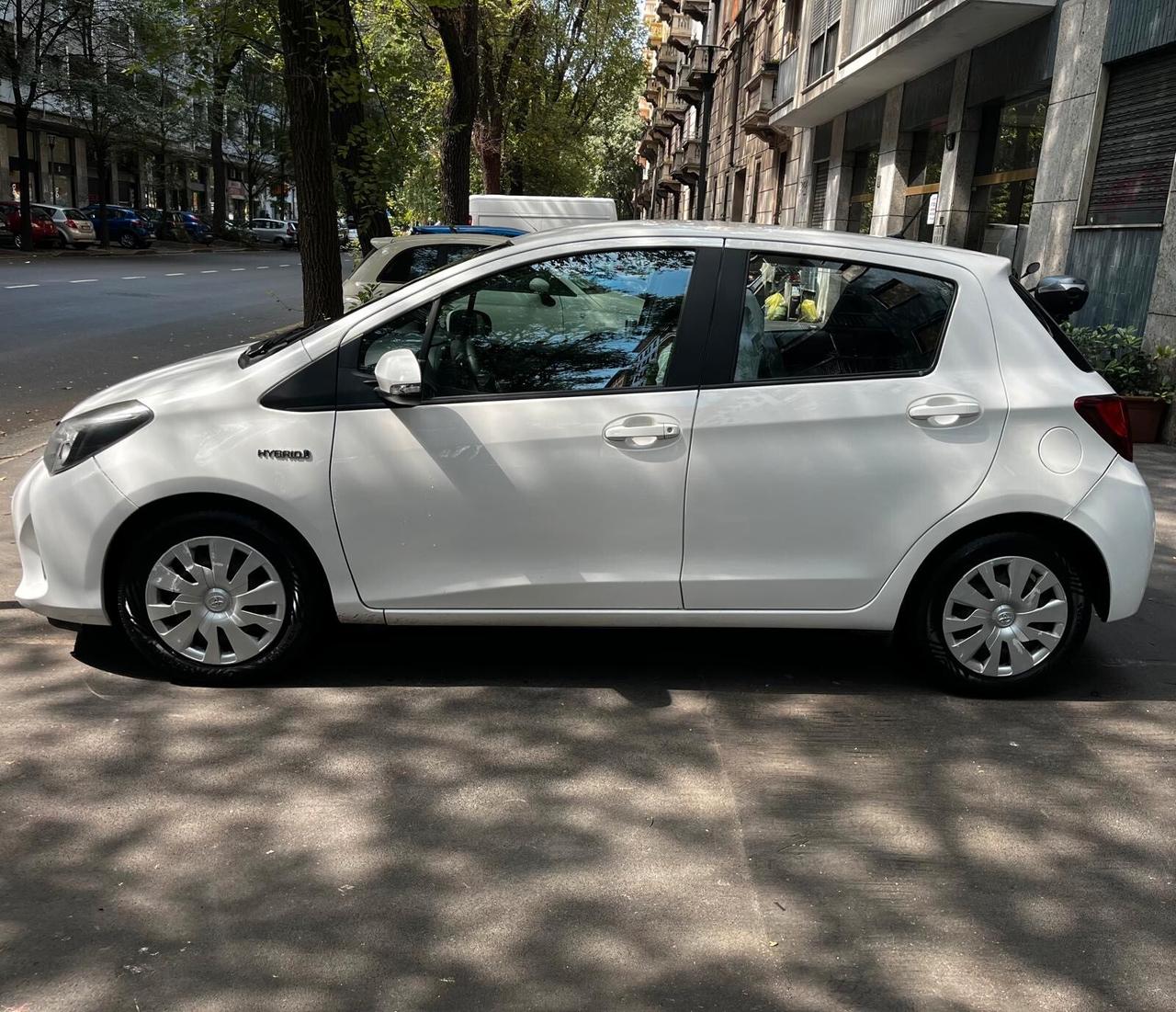 Toyota Yaris 1.5 Hybrid 5 porte Active