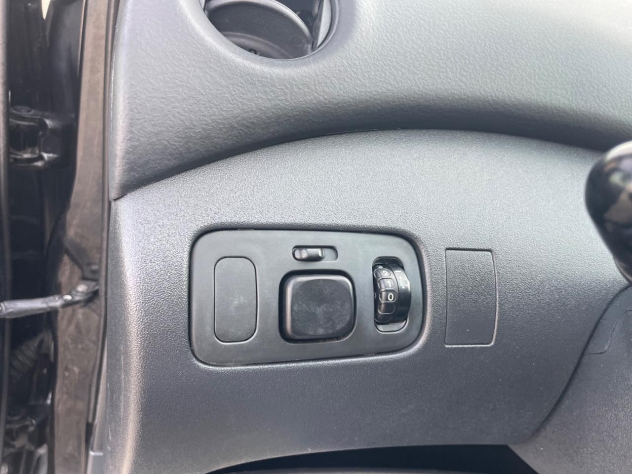 Toyota Yaris 1.0i 16V cat 3 porte Sol Perfetta !