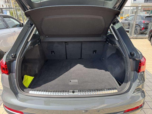AUDI Q3 35 2.0 tdi quattro