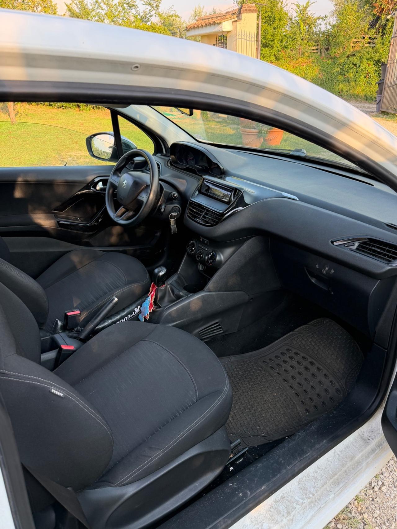 Peugeot 208 PureTech 68 3 porte Active