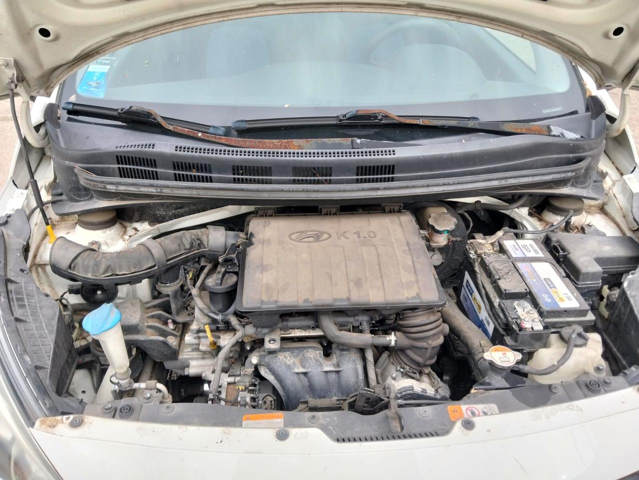 Hyundai i10 1.0 MPI Comfort 2015 "Motore Rotto"