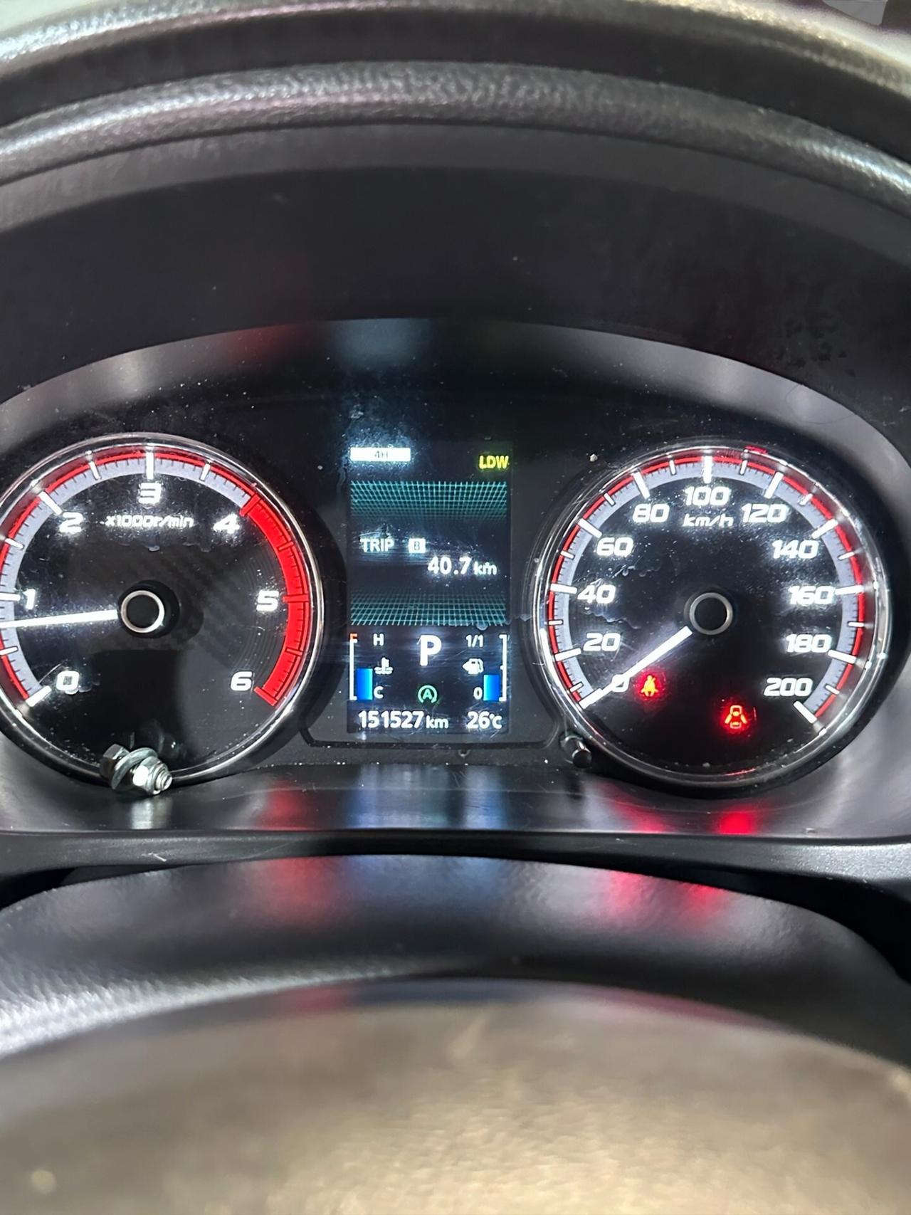Mitsubishi L200 d. cab 2.3d Diamond Pack 2 Intouch 4wd 150cv auto