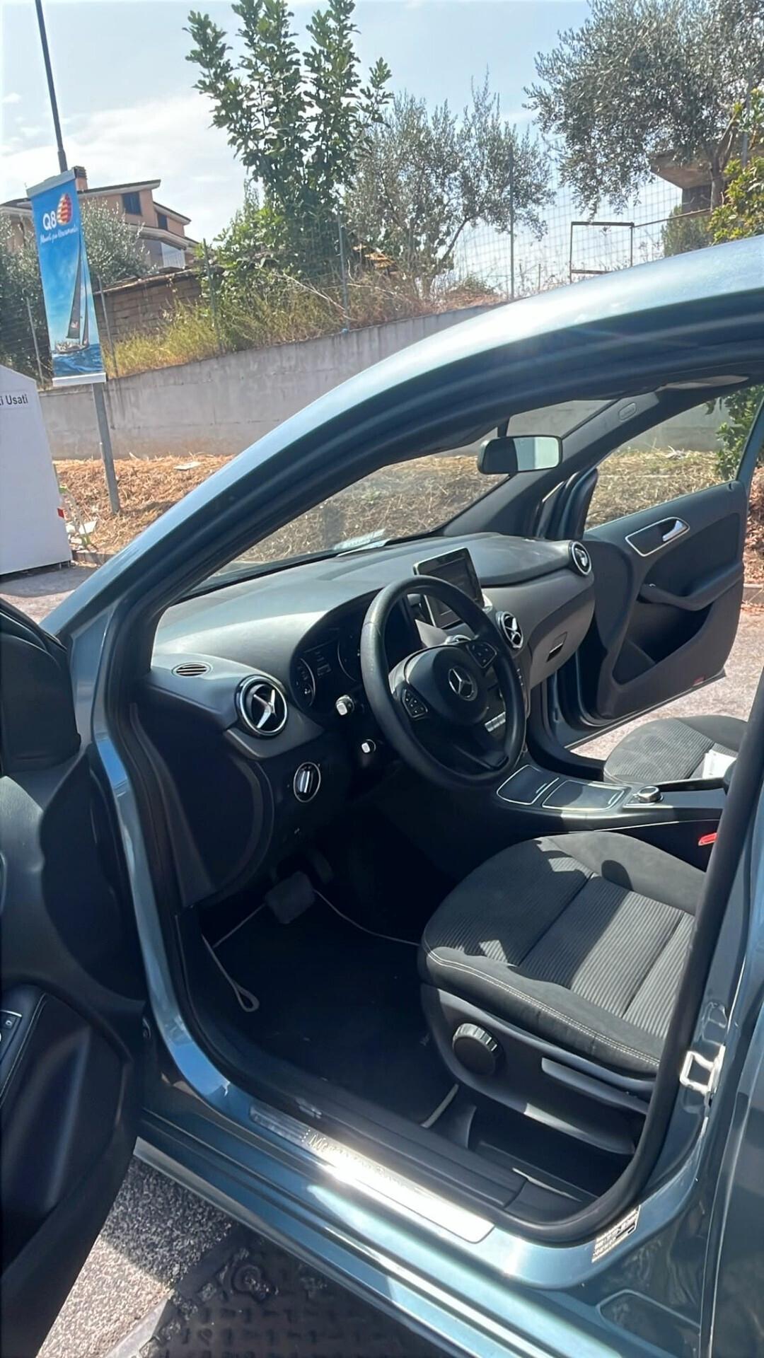 Mercedes-benz B 180 d Executive