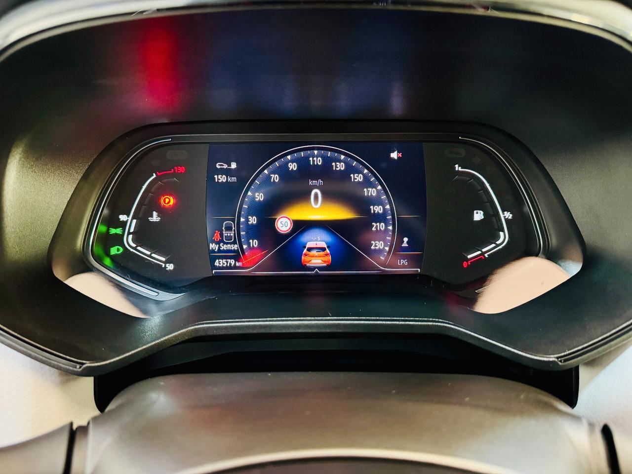 Renault Clio TCe 100 CV GPL Full-LED / Navi / RetroCam.