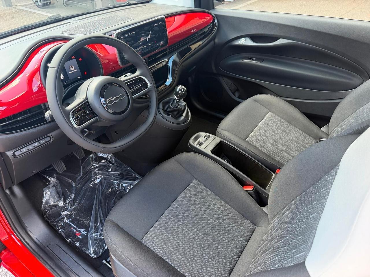 500 Berlina 1.0 Hybrid Icon PACK STYLE