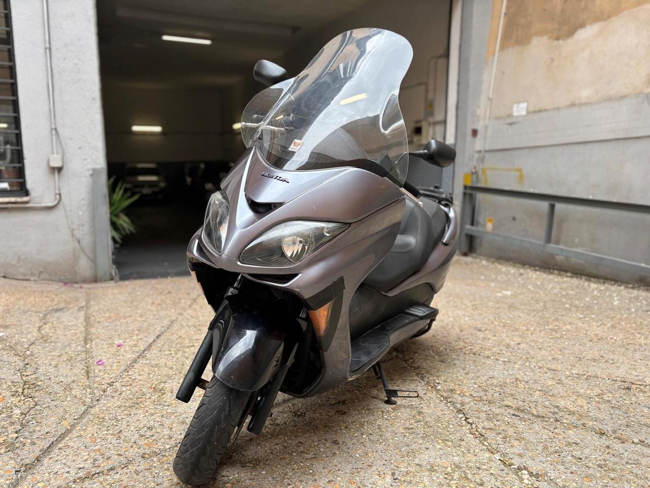 HONDA FORZA 250