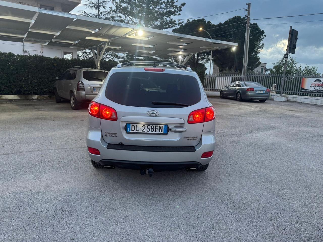 HYUNDAI SANTA FE 4x4 AUTOMATICA – FULL OPTIONAL – OTTIME CONDIZIONI