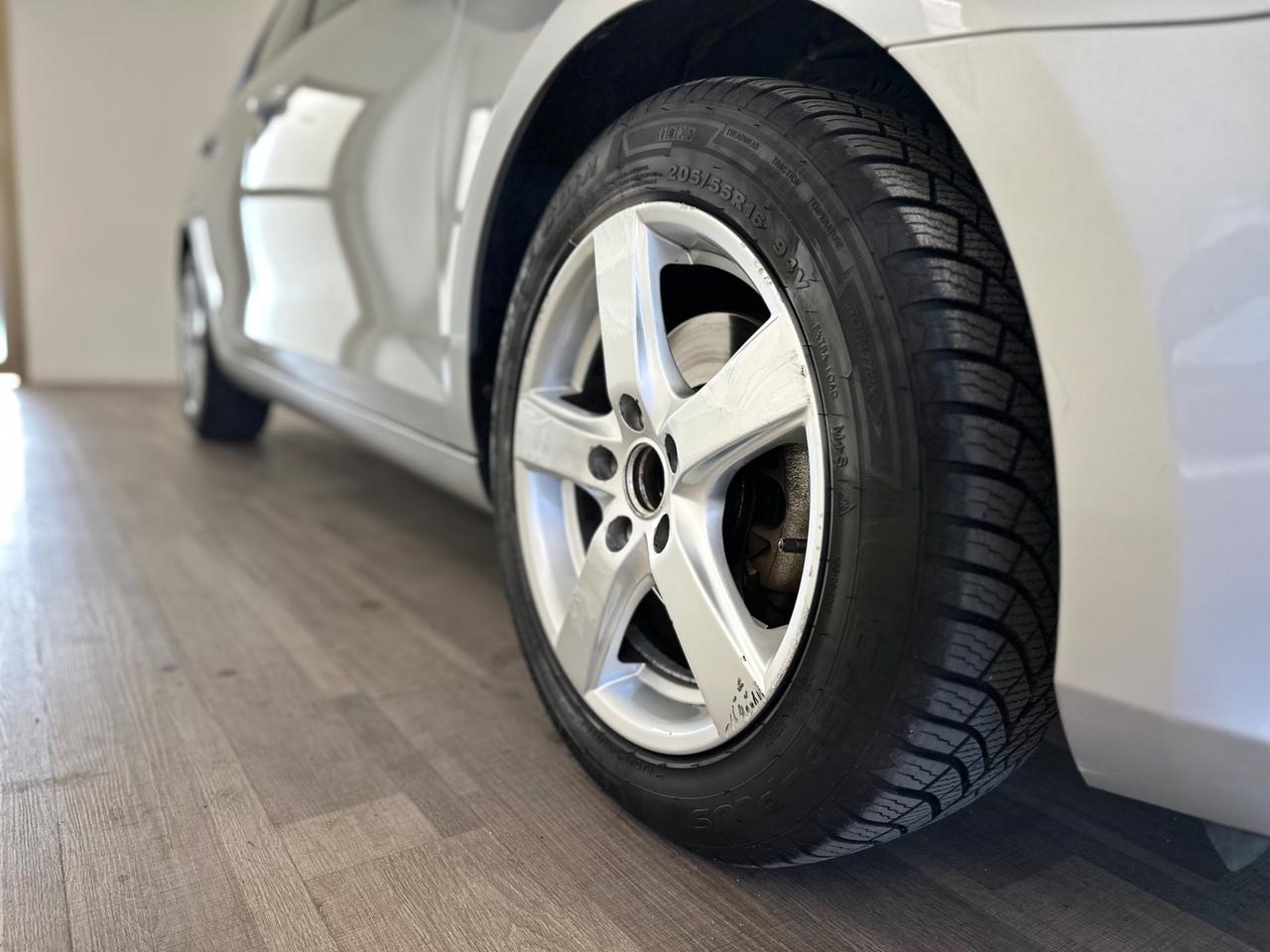 Volkswagen Golf 1.4 TSI 122CV DSG 5p. Highline NEOPATENTATI