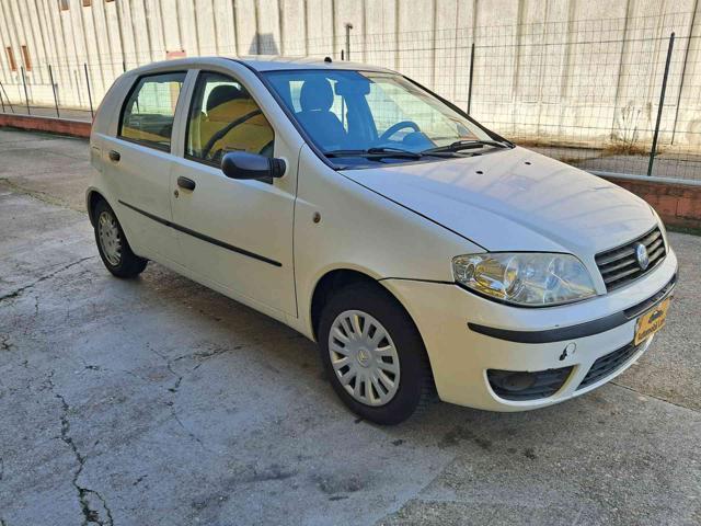 FIAT Punto 1.2 5 porte Active Natural Power NEOPATENTATI