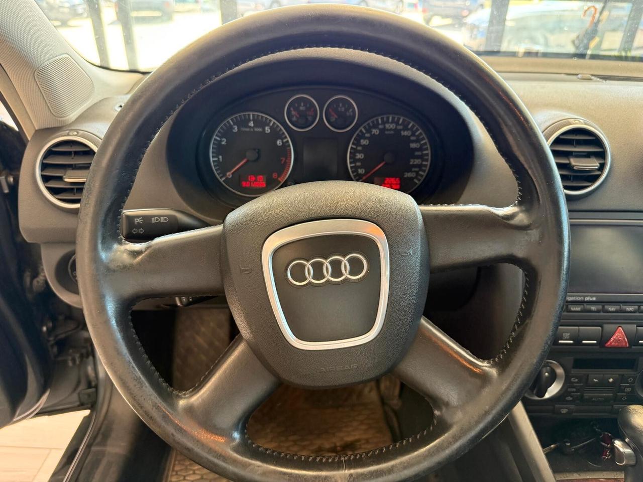 Audi A3 2.0 16V FSI Attraction