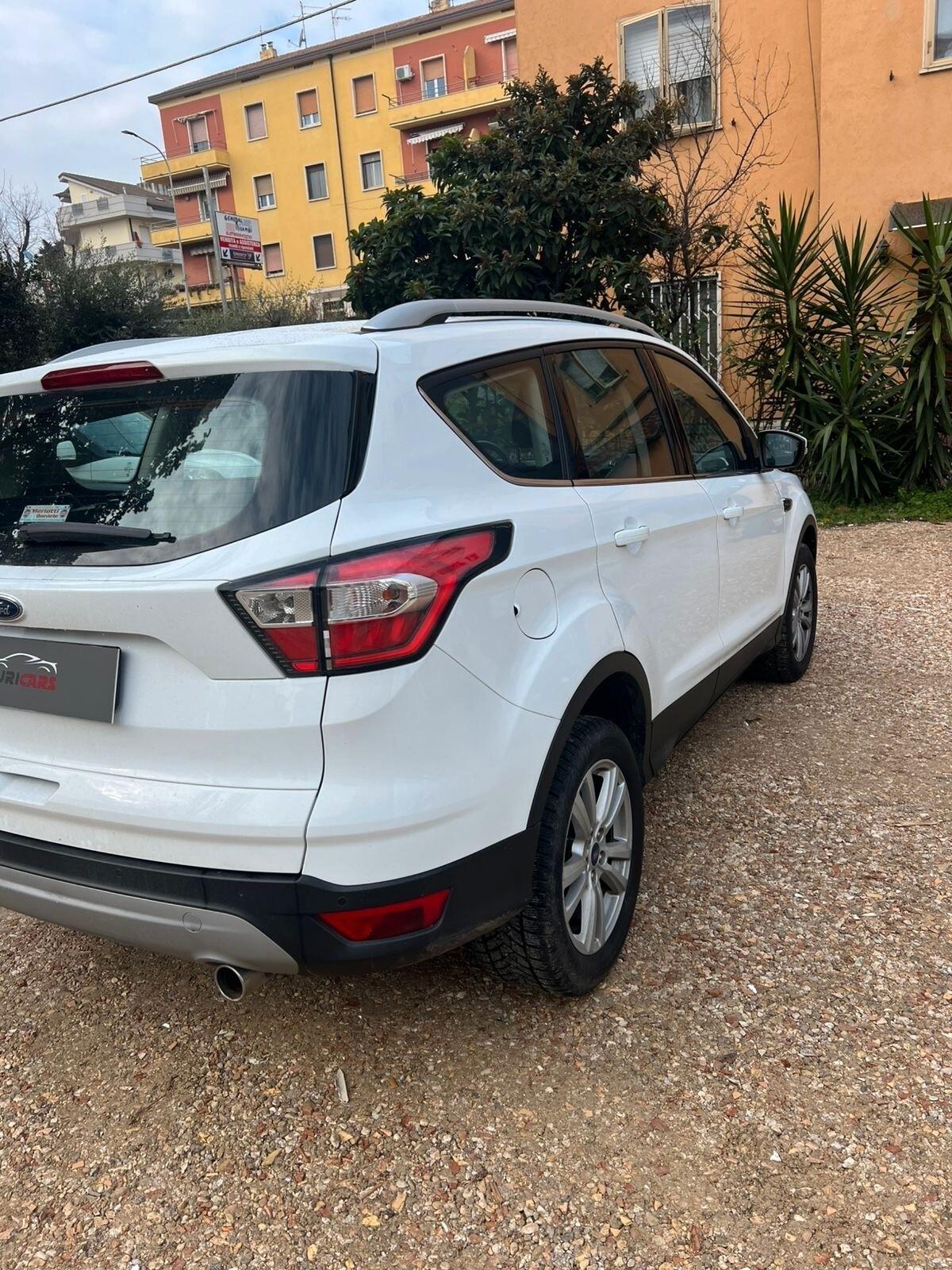 Ford Kuga 1.5 TDCI 120 CV S&S 2WD ST-Line