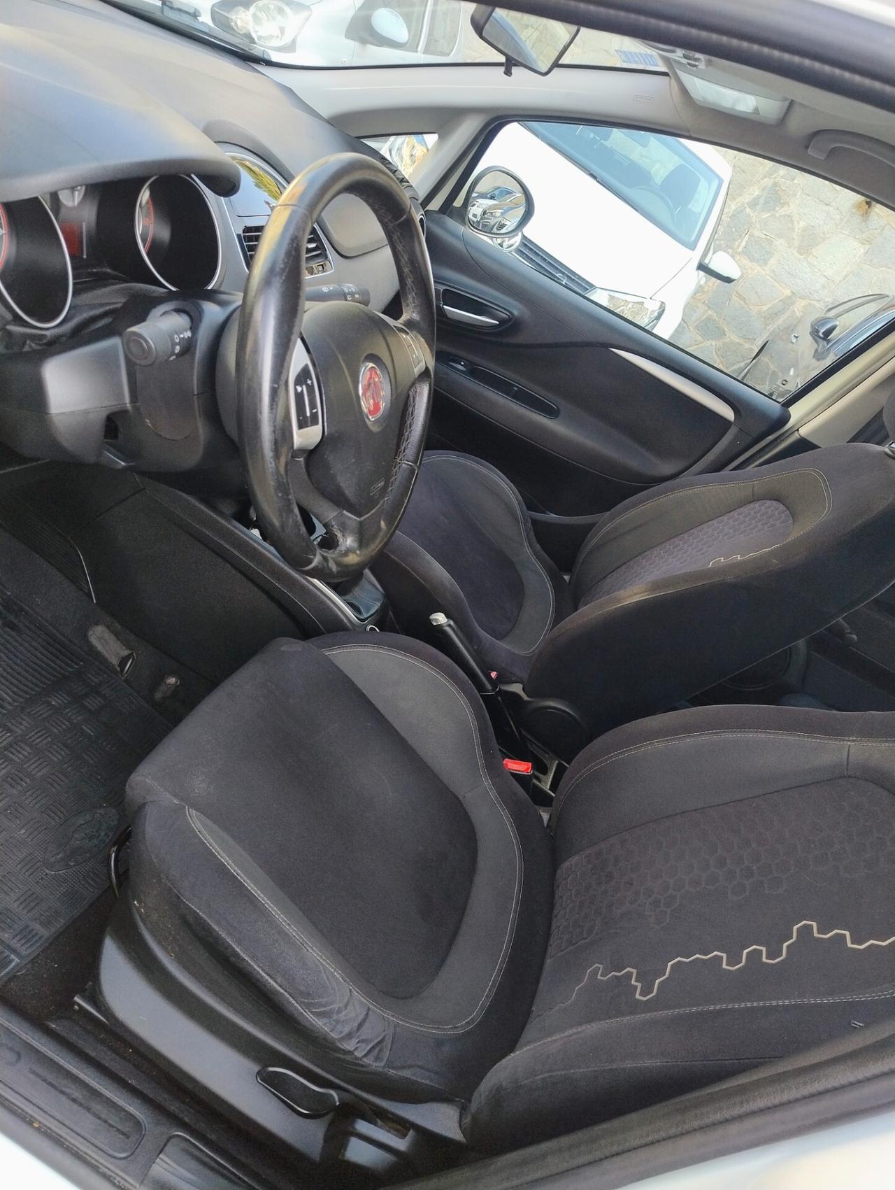 Fiat Punto 1.3 MJT II 75 CV 5 porte Lounge Euro6 NEOPATENTATI