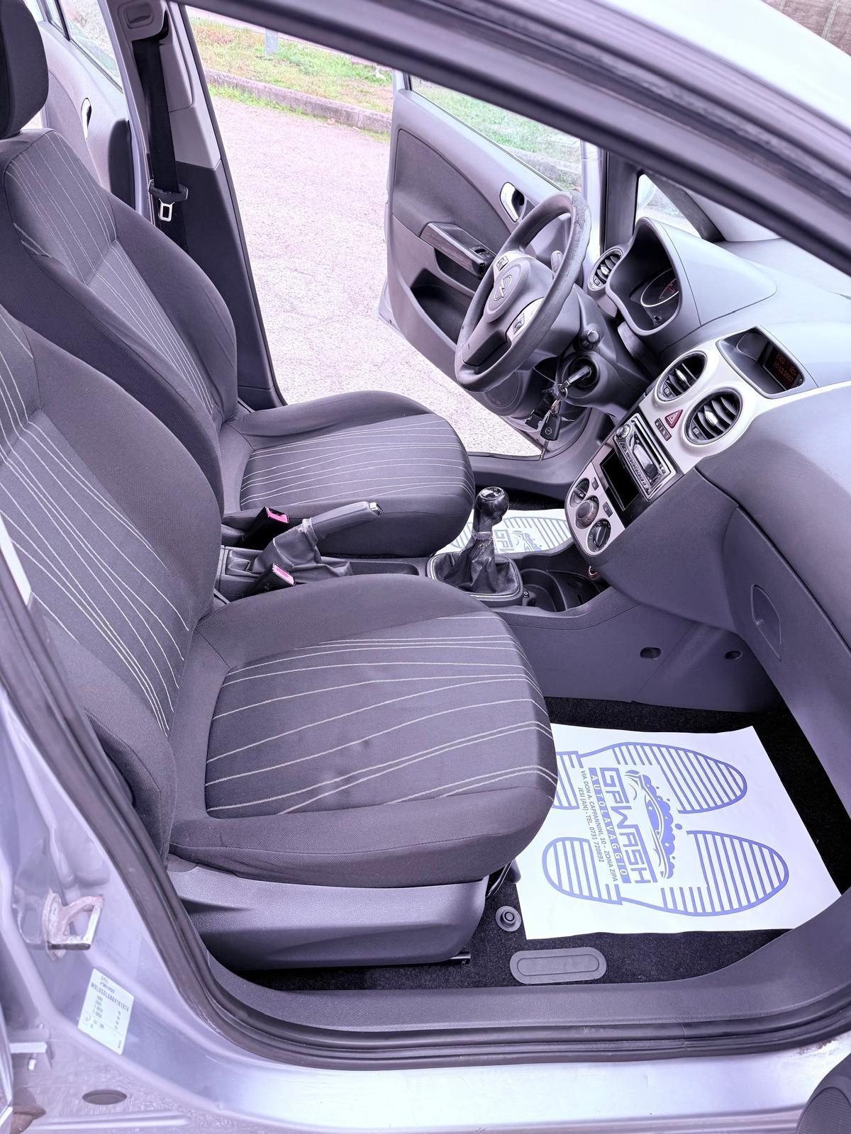 Opel Corsa 1.3 CDTI 75CV 5 porte Ok neopatentati