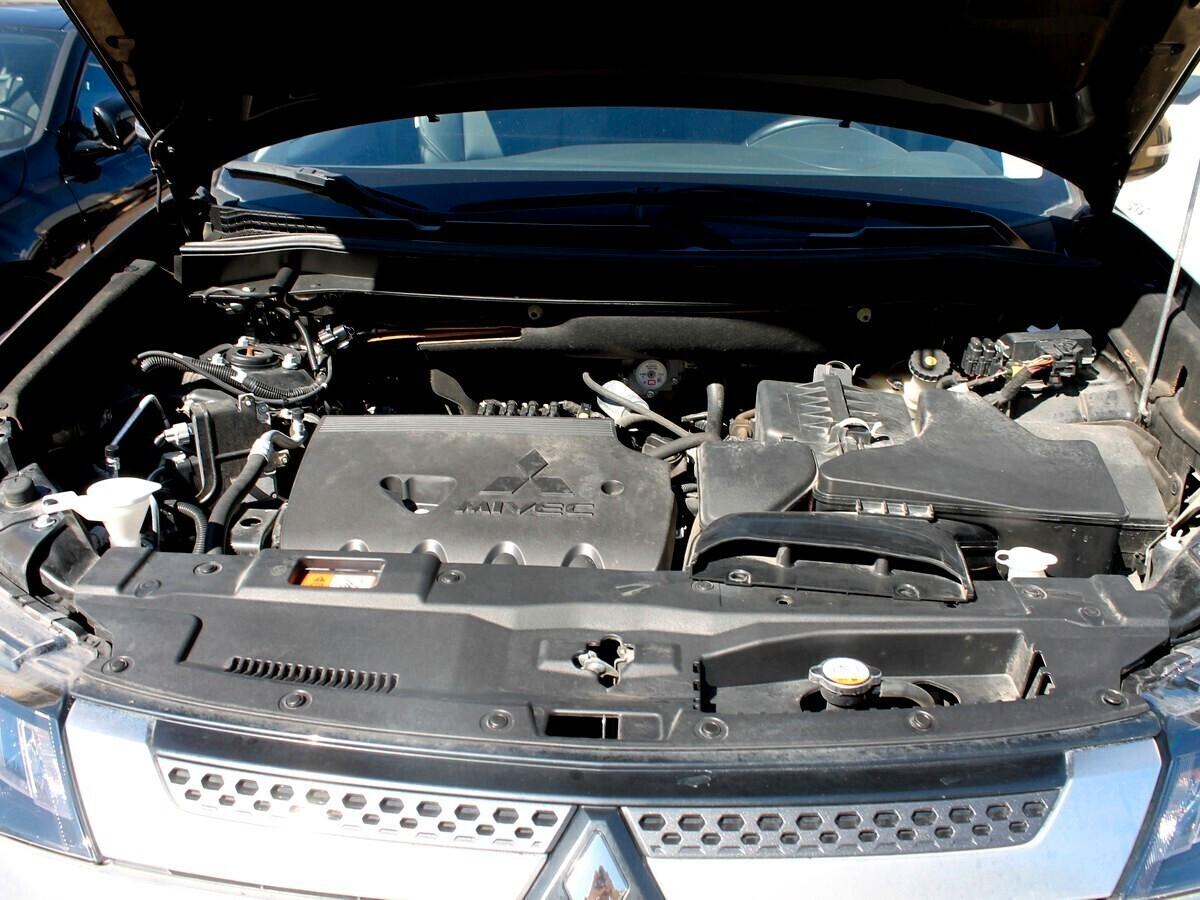 Mitsubishi Outlander 2.0 2WD GPL Bi-fuel CVT Instyle SDA