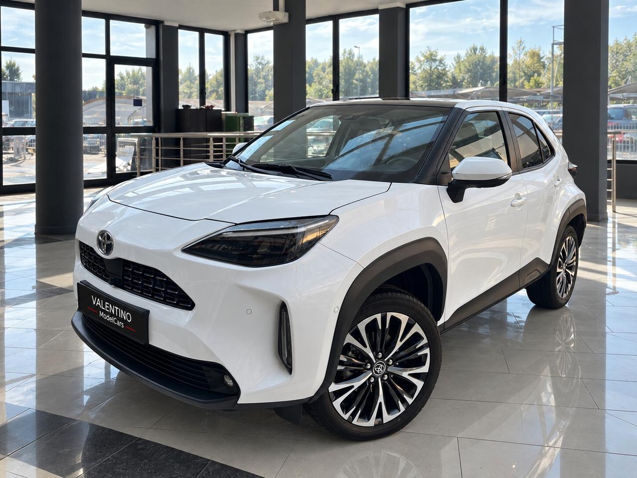 Toyota Yaris Cross LOUNGE PREMIERE 1.5 Hybrid 116