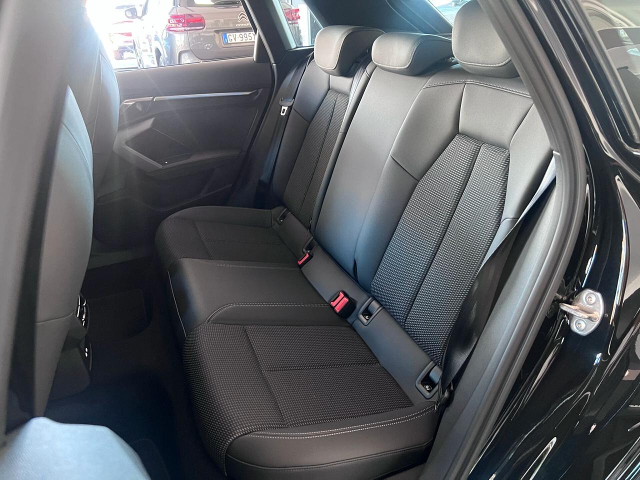 Audi A3 allstreet TFSI 110 kW S tronic Identity Contrast