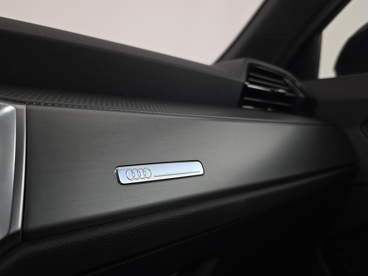 Audi Q3 sportback 35 2.0 tdi identity black s-tronic