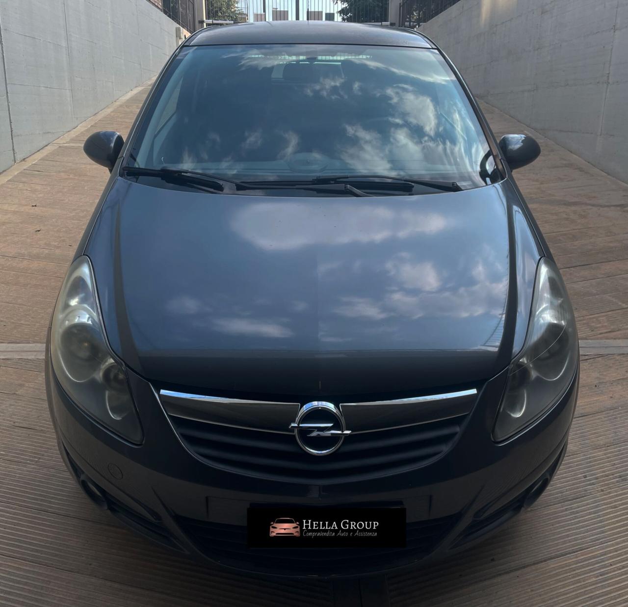 Opel Corsa 1.2 3 porte Club