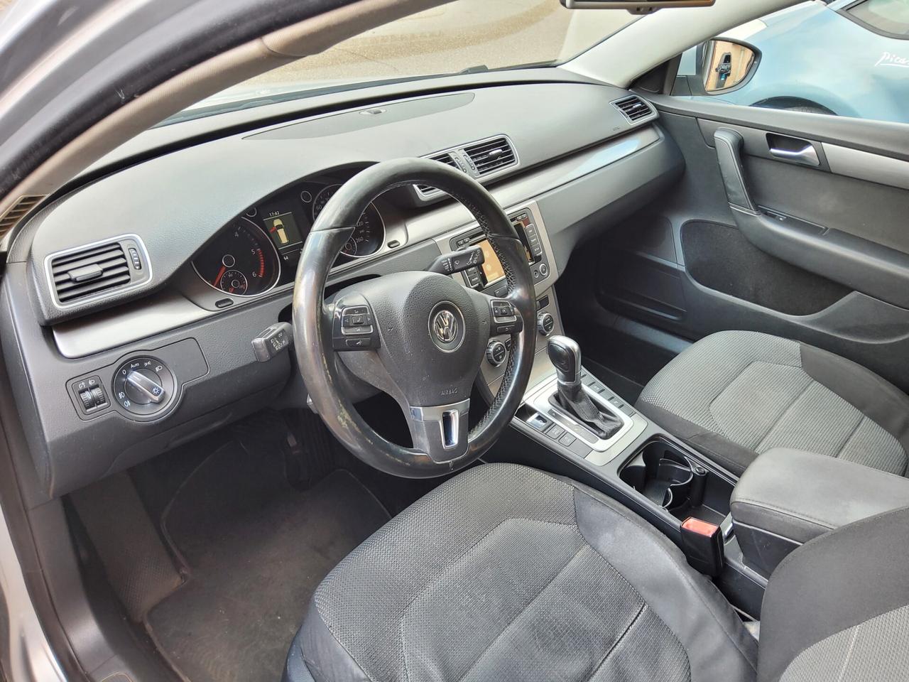 Volkswagen Passat Var. Bs. 1.6 TDI DSG Comf. BMT