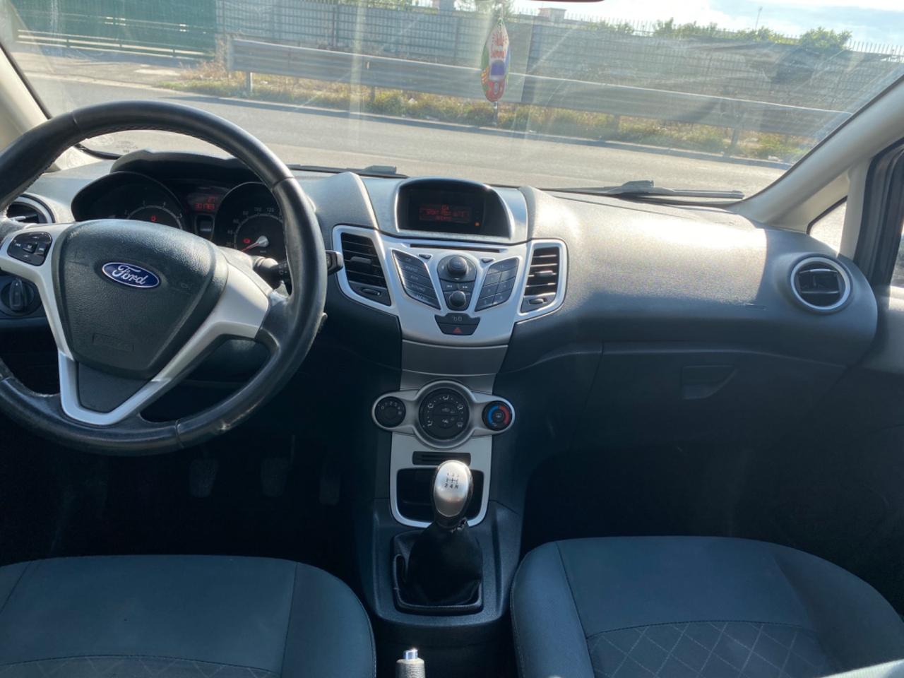Ford Fiesta 1.2 82 CV 5 porte Titanium