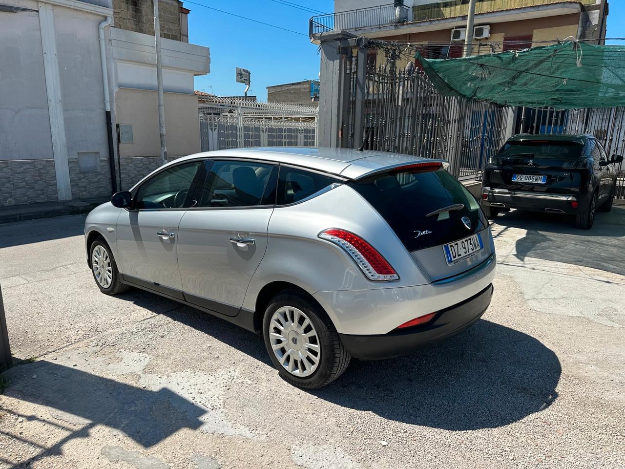 Lancia Delta 1.6 MJT DPF Argento 2010