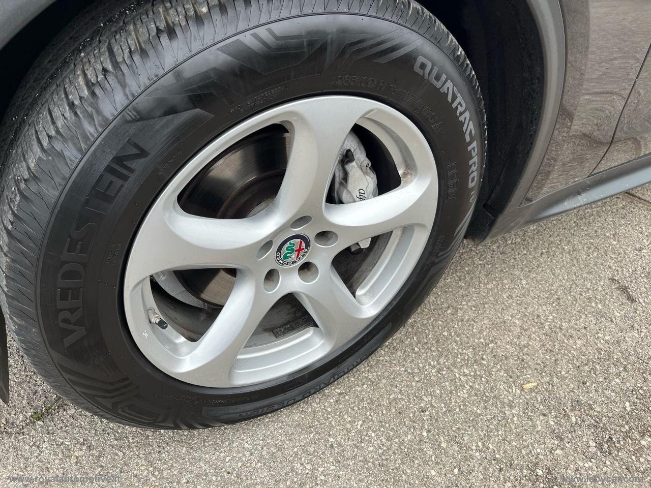 ALFA ROMEO Stelvio 2.2 T.diesel 150CV AT8 RWD Super PARI AL NUOVO