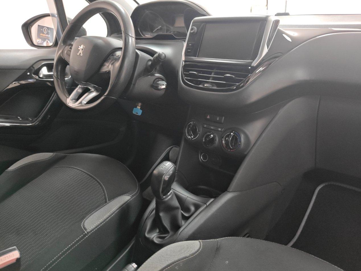 Peugeot 208 5 Porte 208 5p 1.2 puretech Active 82cv