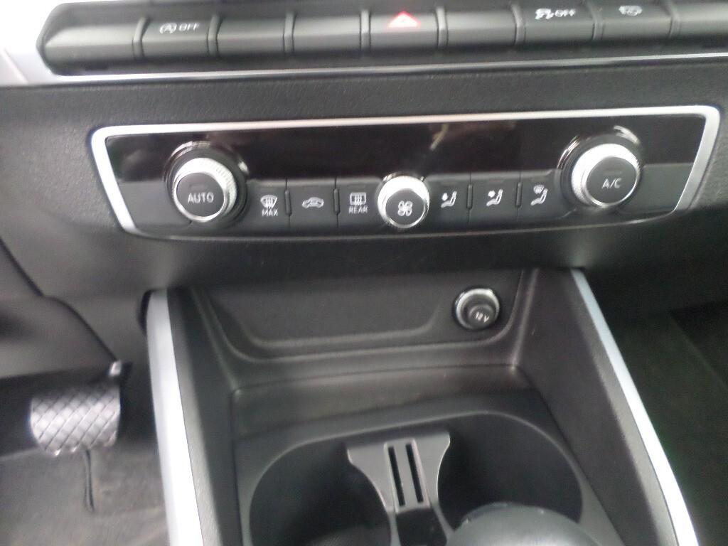 Audi Q2 30 TDI S tronic Business
