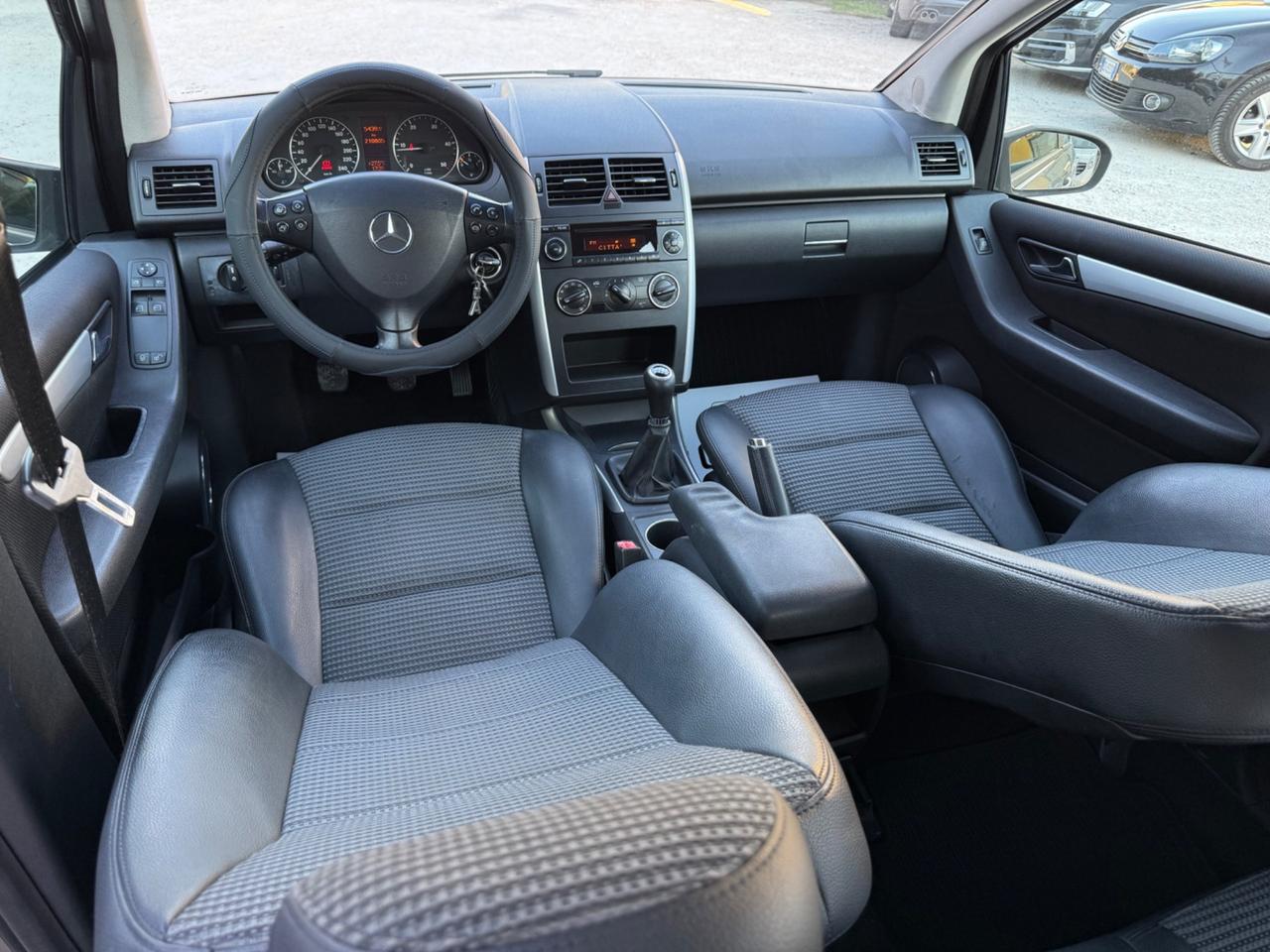 Mercedes-benz A 180 CDI Avantgarde UNICO PROP