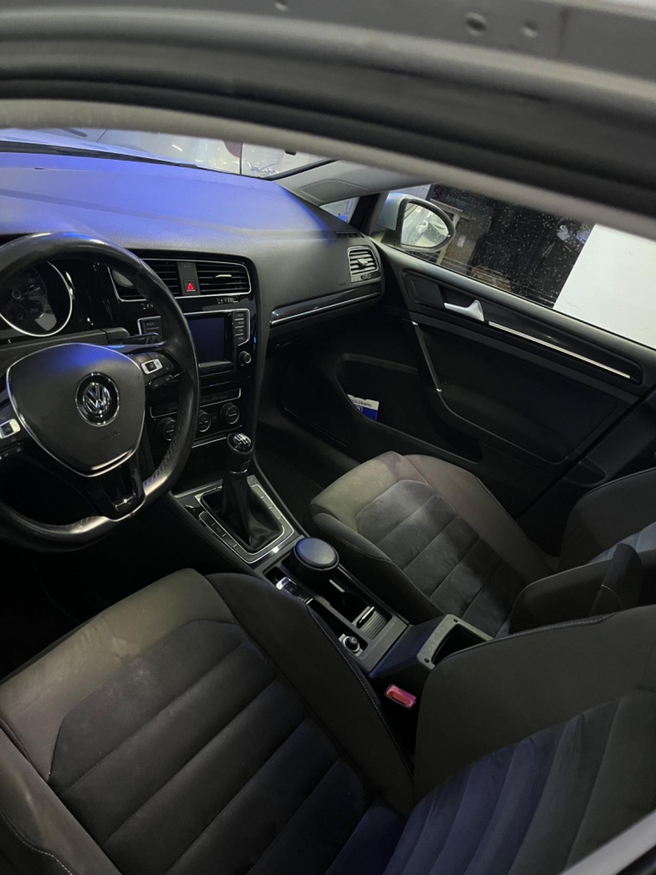 Volkswagen Golf 1.6 TDI 5p. Highline BlueMotion Technology