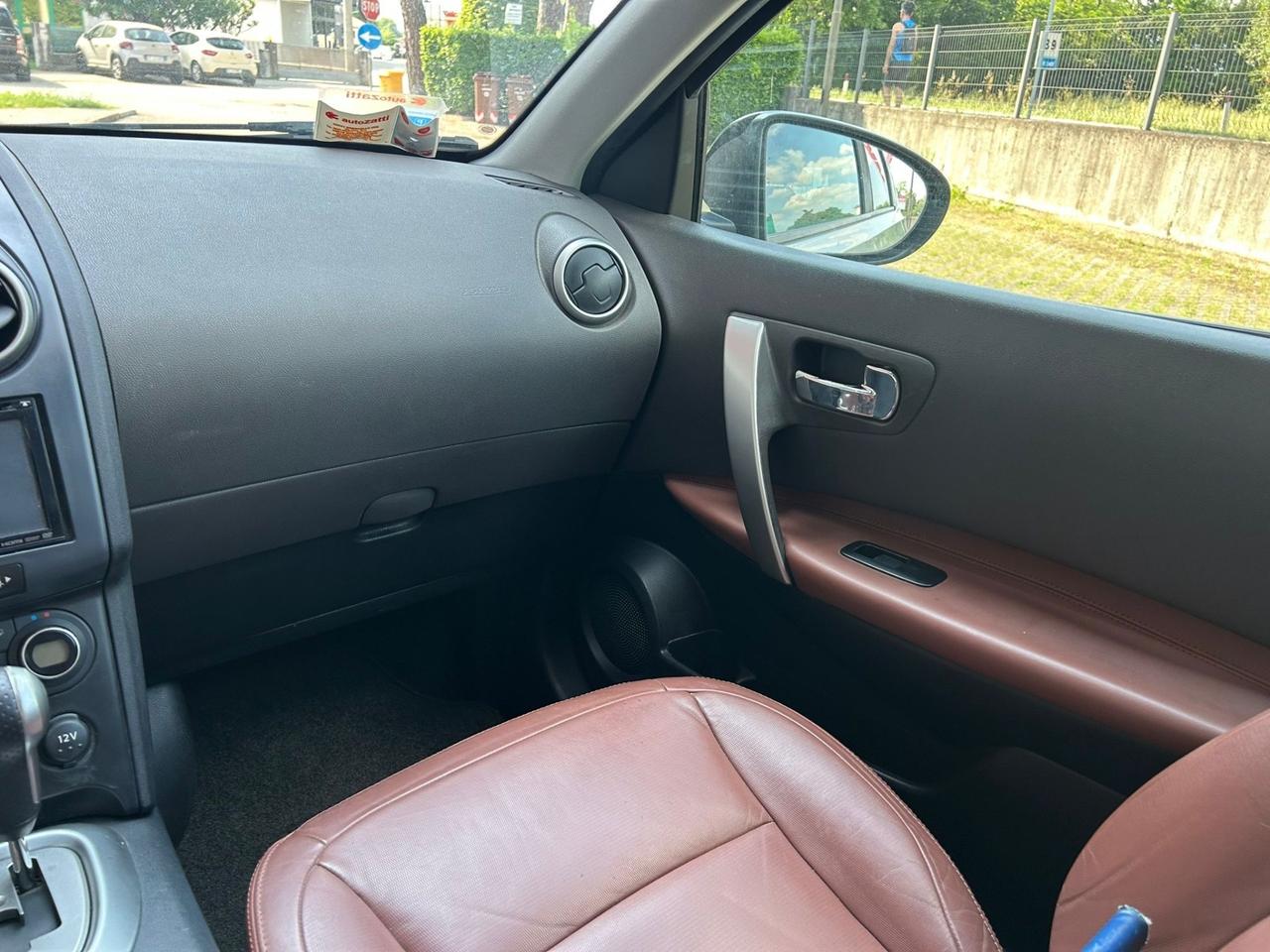 Nissan Qashqai 2.0 dCi DPF 4WD Tekna
