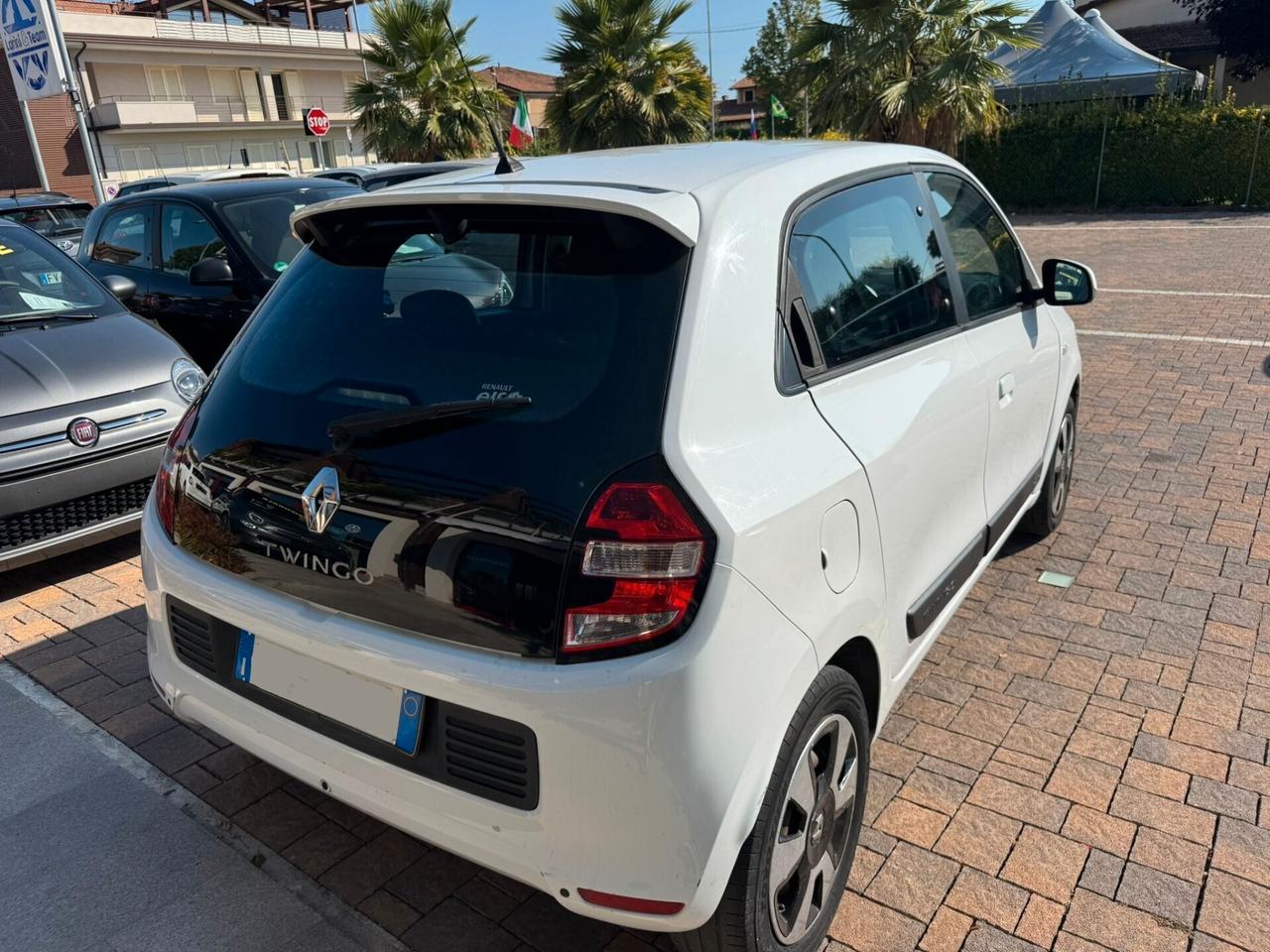Renault Twingo 1.0 SCe Live OK PER NEOPATENTATO