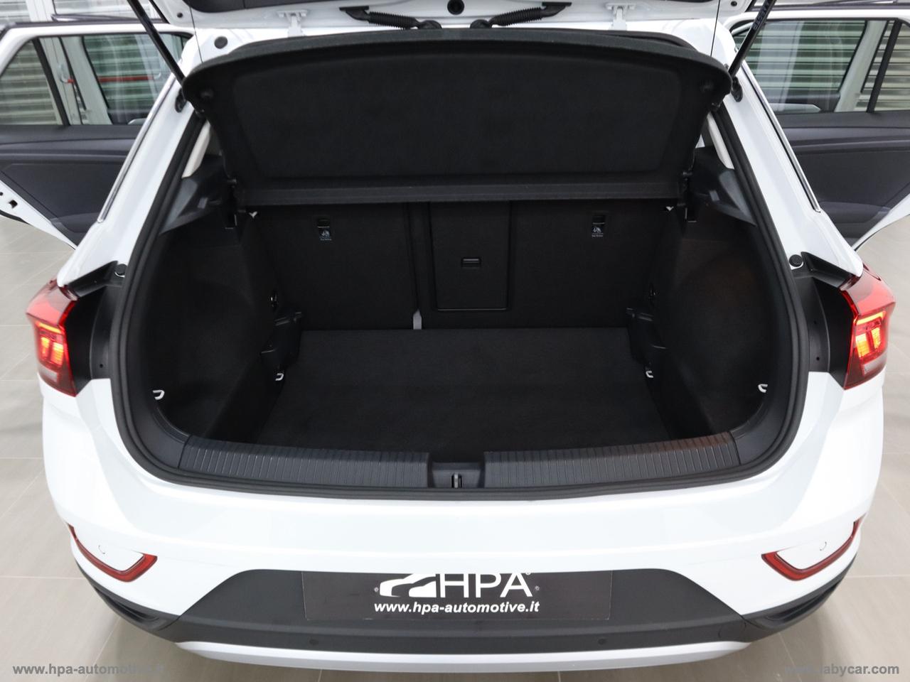 VOLKSWAGEN T-Roc 2.0TDI LED PARK ASSIST ACC