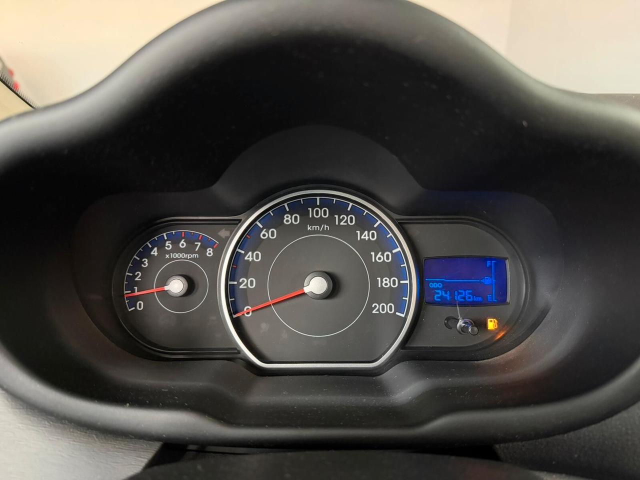 Hyundai i10 1.1cc LIKE 69cv - 24.000 KM REALI!