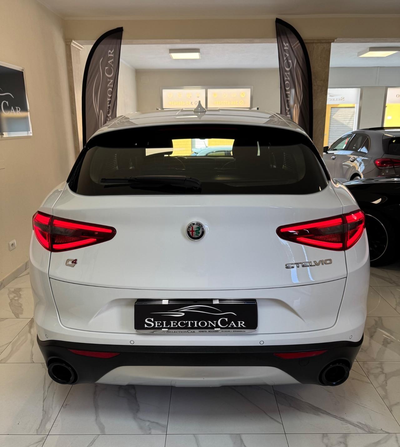 Alfa Romeo Stelvio 2.2 Turbodiesel 190 CV AT8 Q4 Business