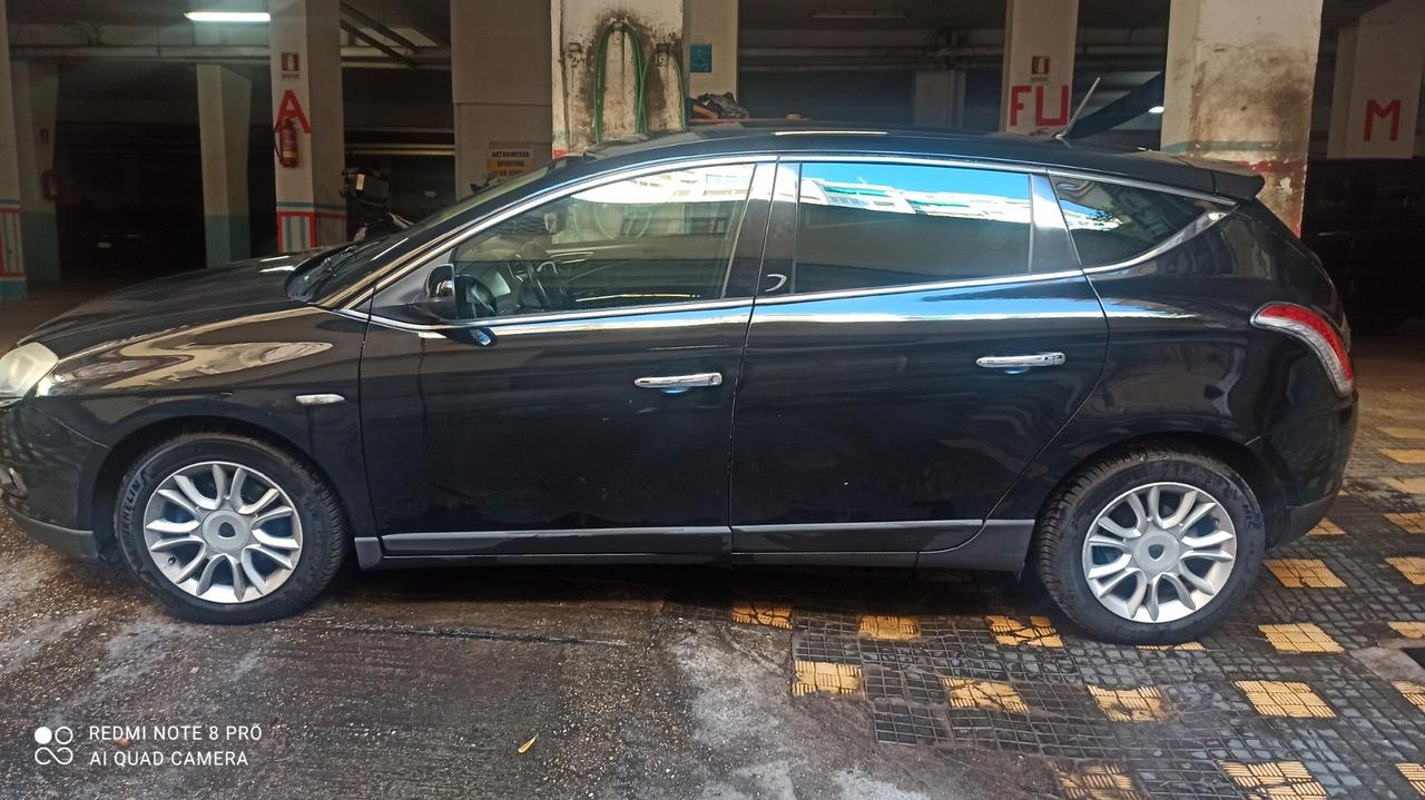 Lancia Delta 1.6 MJT DPF Argento