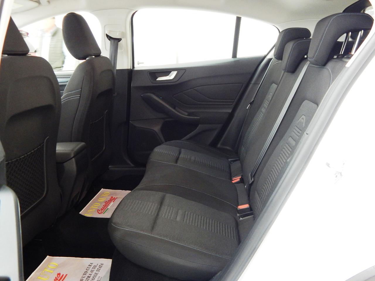 Ford Focus Active 1.5 ecoblue 120cv NAVI-CARPLAY-RADAR-KAMERA
