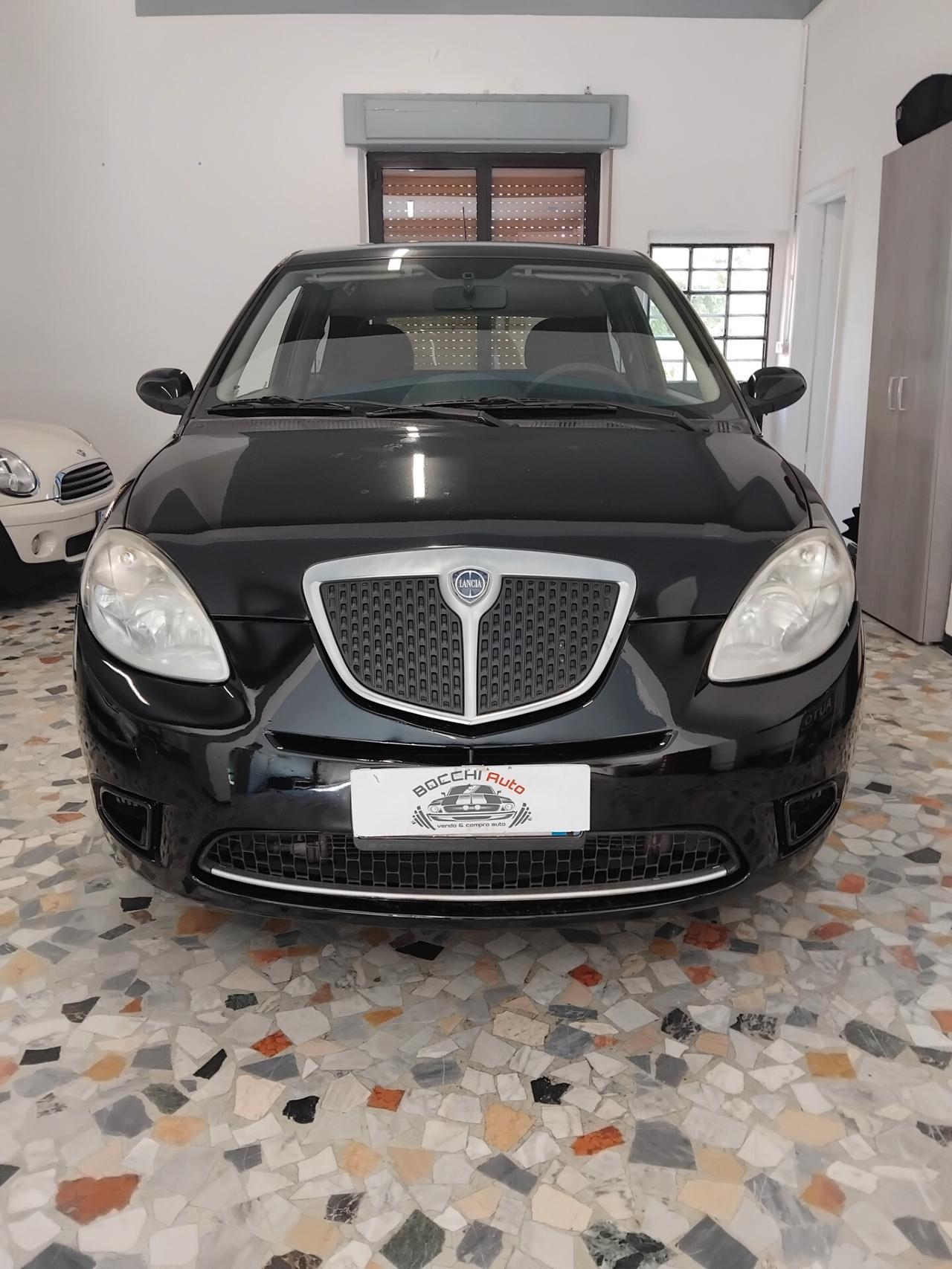 Lancia Ypsilon 1.2 Versus