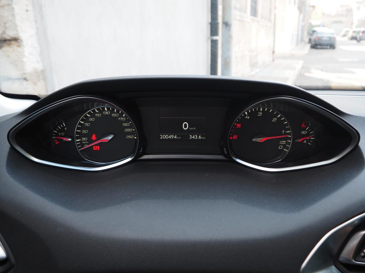 Peugeot 308 BlueHDi 120 S&S Allure