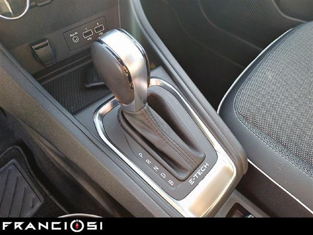 RENAULT Captur 1.6 E TECH Hybrid Intens Auto