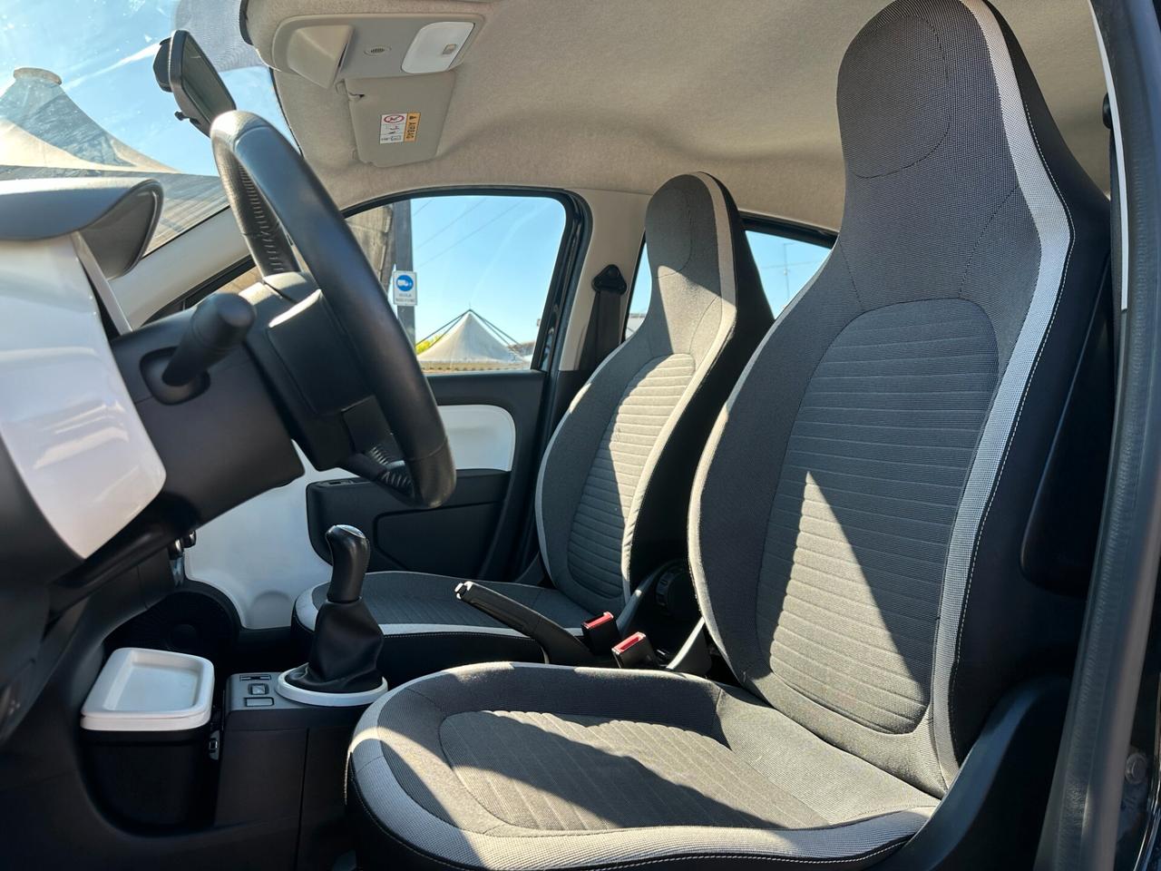 RENAULT Twingo SCe Lovely